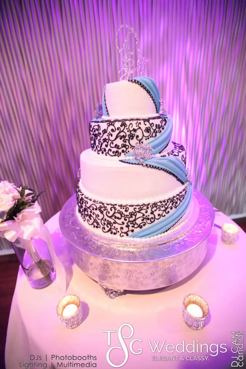 Wedding celebration and lighting at The Villa, gallery photo 1