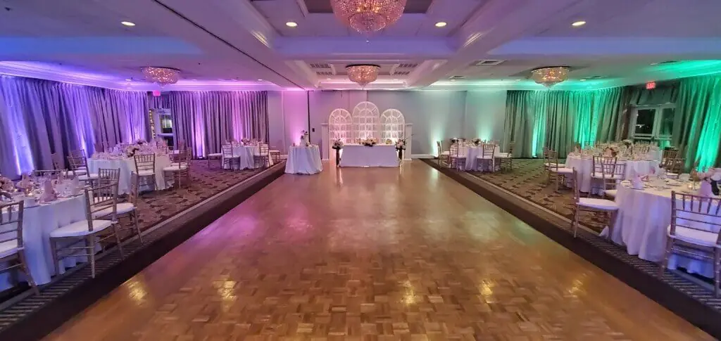 Wedding celebration and lighting at Salem Waterfront Hotel, gallery photo 14