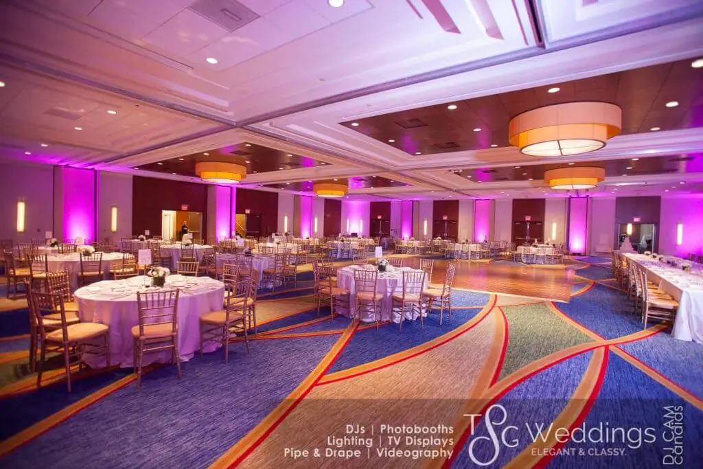 Wedding celebration and lighting at Marriott Longwharf, gallery photo 6